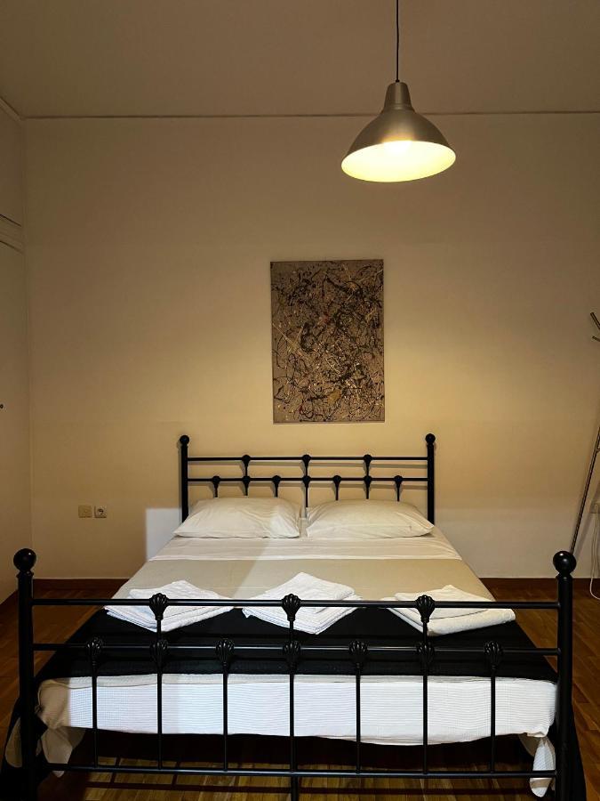 Apartment With Private Patio Atene Esterno foto