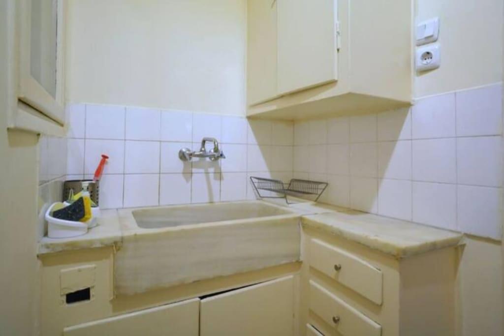 Apartment With Private Patio Atene Esterno foto