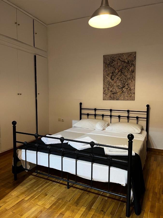 Apartment With Private Patio Atene Esterno foto